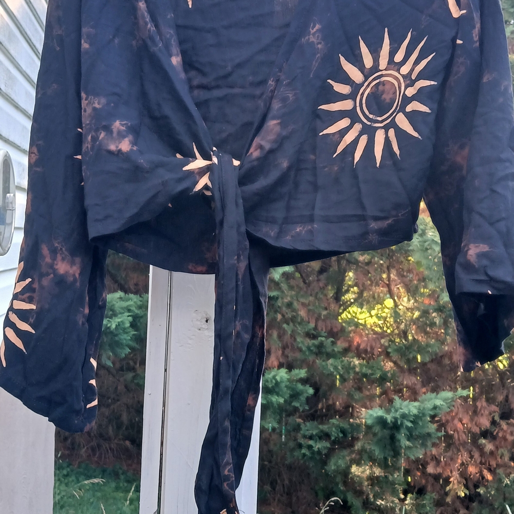 Sunburst Black and Tan Women's Blouse